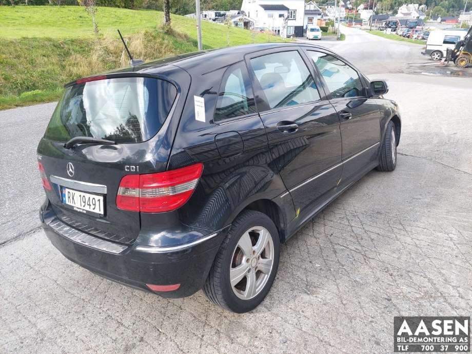 Mercedes B-Klasse 2008-2011 (Fase 2) (W245) (W245), Motorkode: 64094030530445, Girkassekode: 