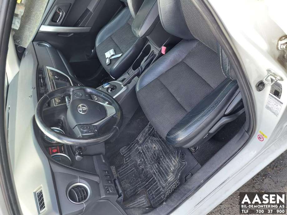 Toyota Auris 2013-2015 (Type II, Fase 1) , Motorkode: 2ZR-FXE, Girkassekode: 