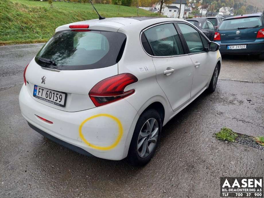 Peugeot 208 2012-2019 (Type I) , Motorkode: HN01, Girkassekode: 