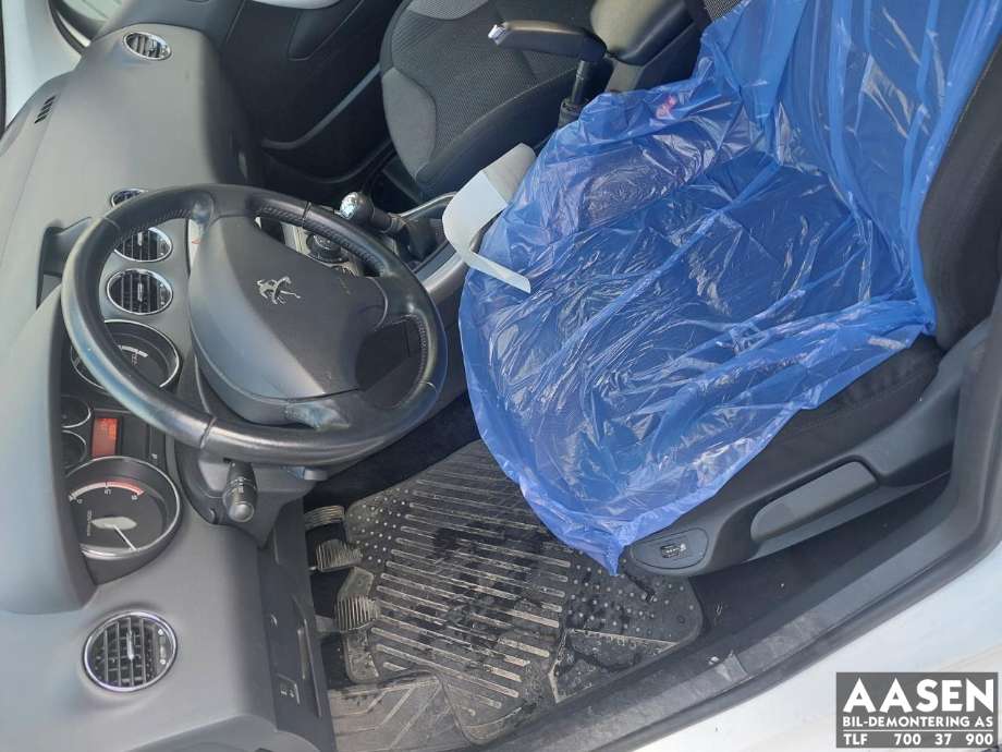 Peugeot 308 2011-2013 (Type I, Fase 2) , Motorkode: 9H06, Girkassekode: 
