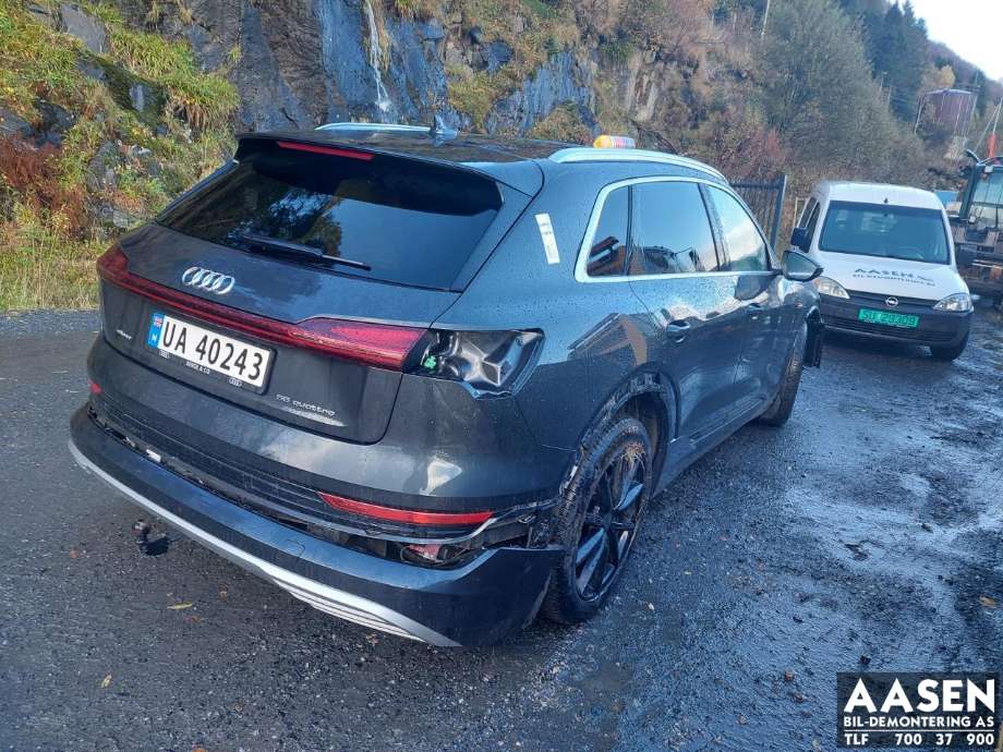 Audi e-tron 2018-->> , Motorkode: EAS|EAW, Girkassekode: 