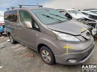Nissan E-NV200,   (|)
