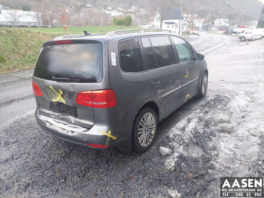 VW Touran 2010-2015 (Type I, Fase 3) , Motorkode: CAYC, Girkassekode: NQE