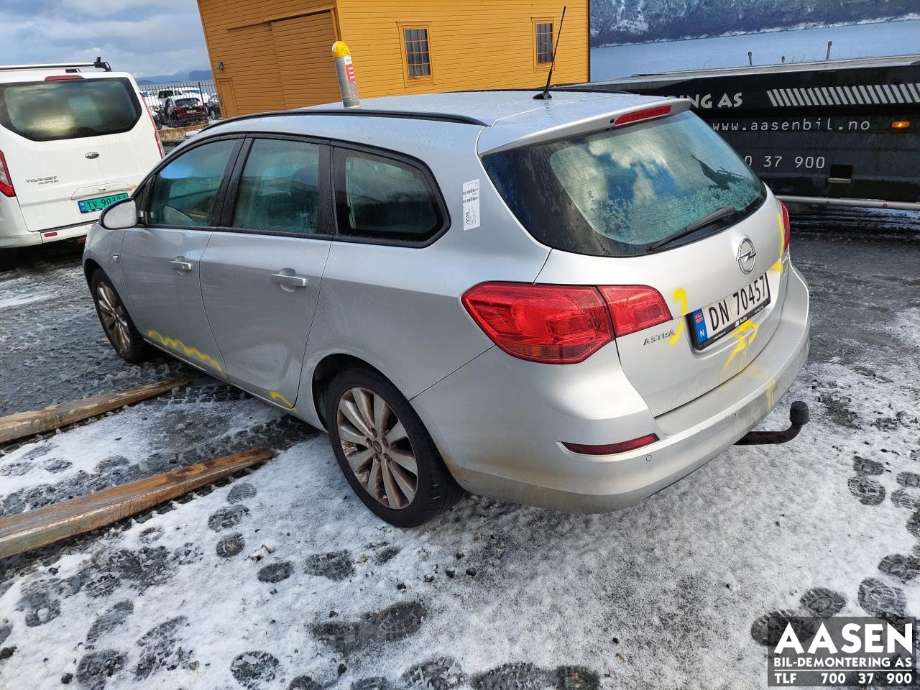 Opel Astra J 2010-2015 , Motorkode: A13DTE, Girkassekode: 