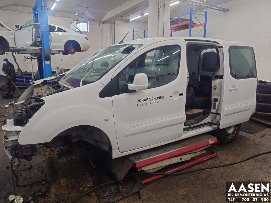 Citroën Berlingo 2015-2019 (Type II, Fase 2) , Motorkode: BHY, Girkassekode: 
