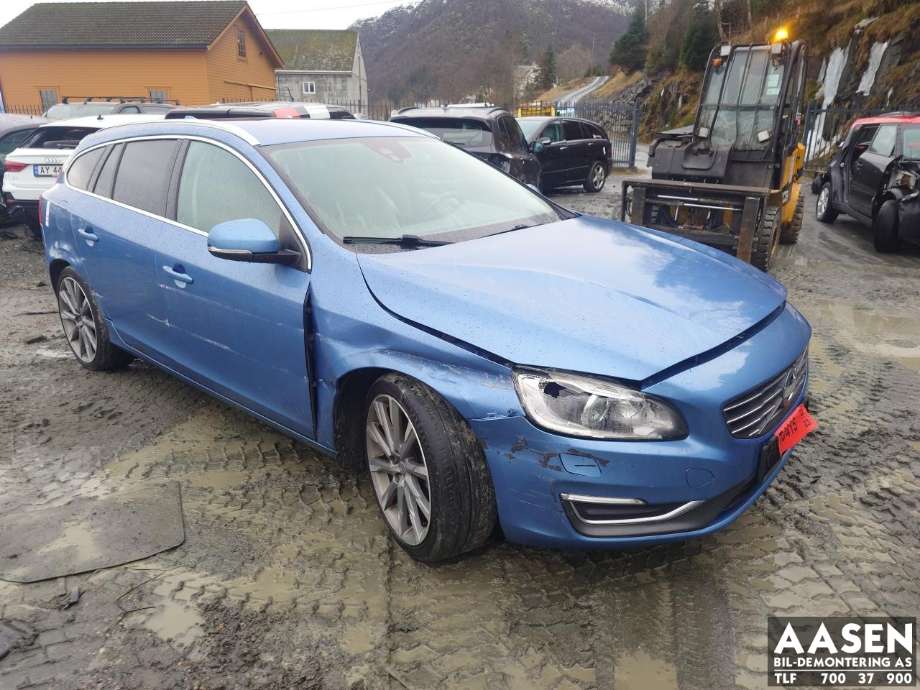 Volvo V60 2010-2013 (Type I, Fase 1) , Motorkode: D5204T7, Girkassekode: 1285121