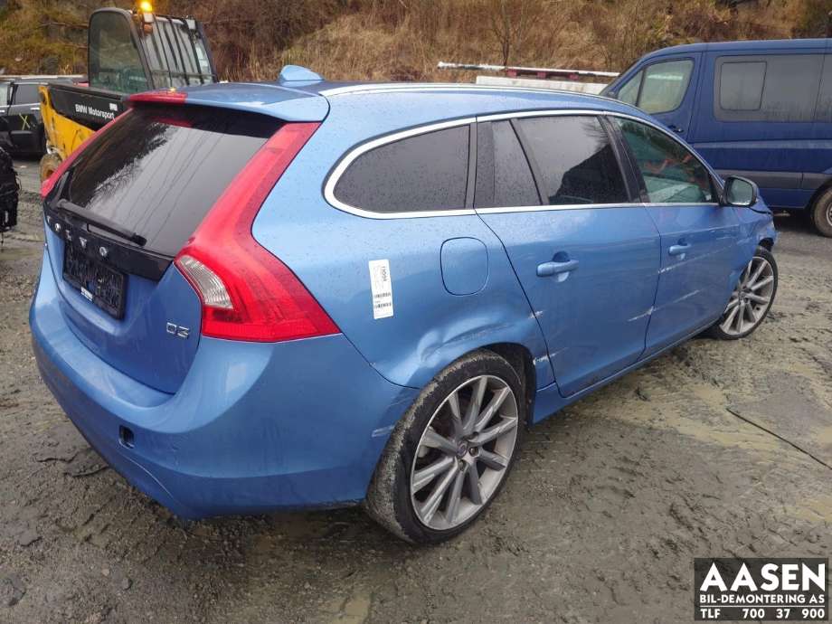 Volvo V60 2010-2013 (Type I, Fase 1) , Motorkode: D5204T7, Girkassekode: 1285121