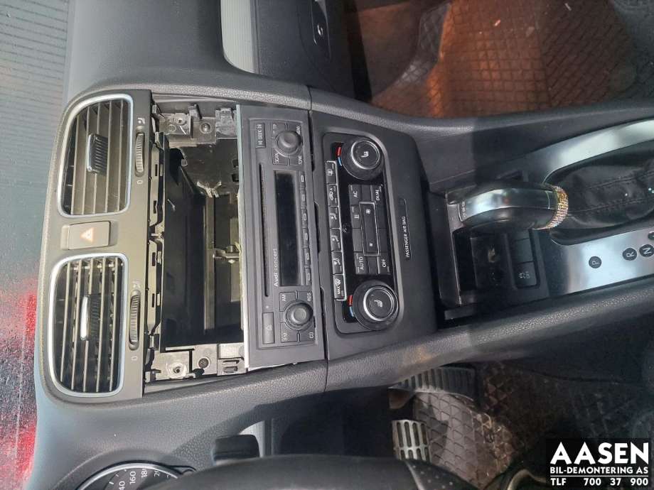 VW Golf VI 2008-2012 , Motorkode: CFFB, Girkassekode: NJK