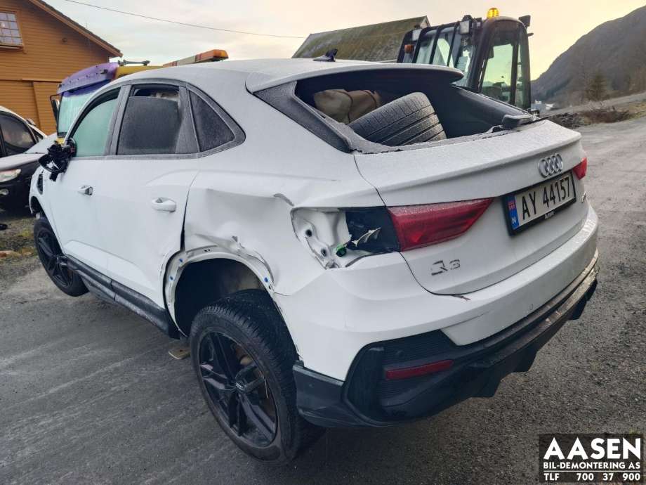 Audi Q3 2019-->> (Type II) , Motorkode: DGEA, Girkassekode: UCY