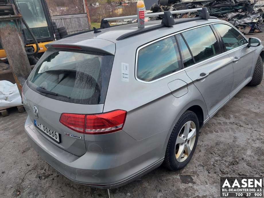 VW Passat 2015-2019 (Fase 1) (B8) (B8), Motorkode: DCXA, Girkassekode: PHG