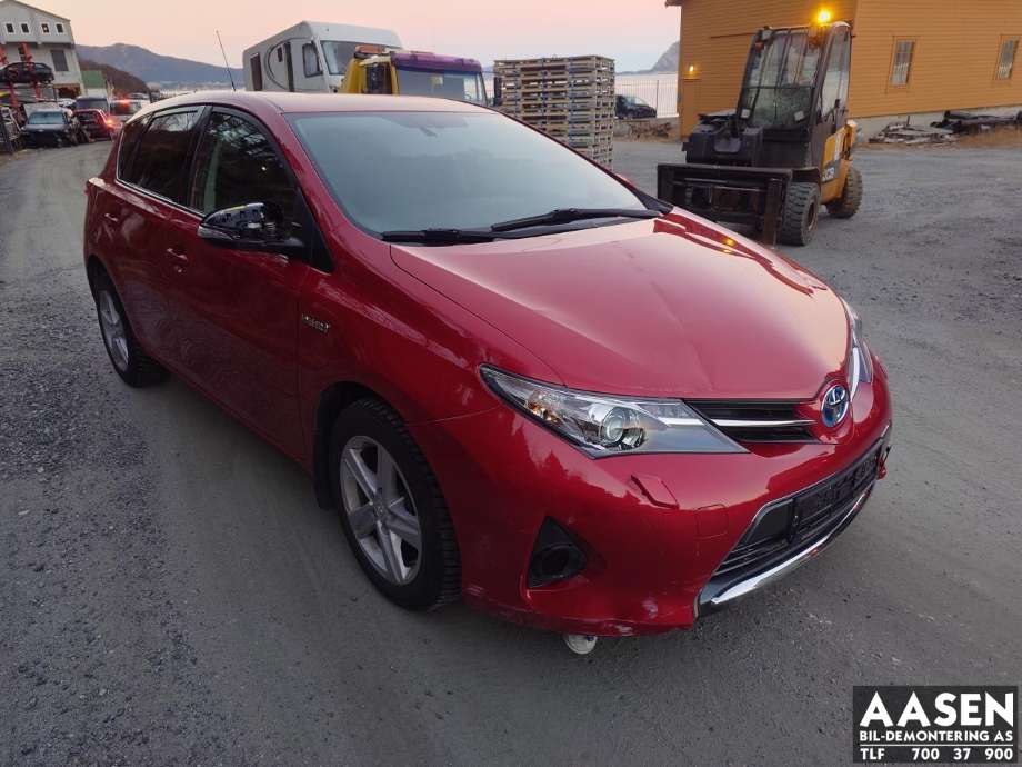 Toyota Auris 2015-2019 (Type II, Fase 2) , Motorkode: 2ZR-FXE, Girkassekode: 