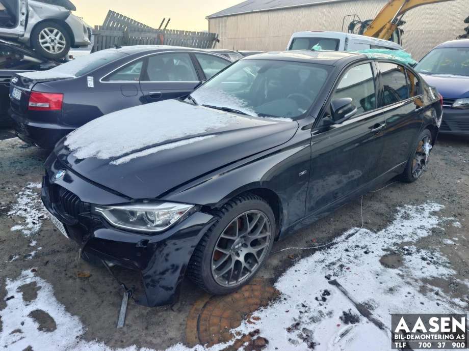 BMW 3-Serie 2012-2018 (F30/F31/F34) (F30/F31/F34), Motorkode: 11 00 2 220 831, Girkassekode: GS6-17DG