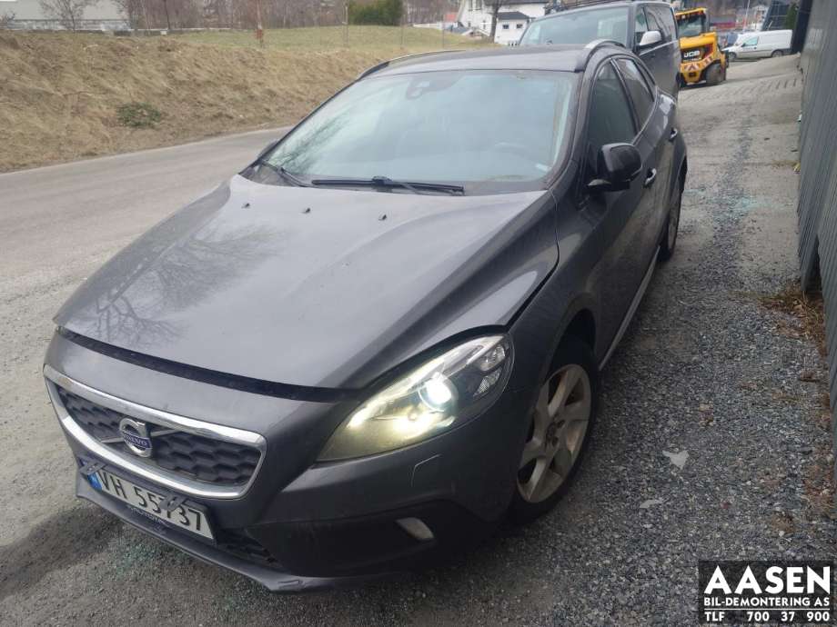 Volvo V40 2012-2019 , Motorkode: D4162T, Girkassekode: 1285041