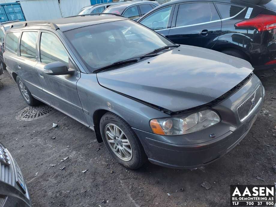 Volvo V70 2005-2007 (Type II, Fase 2) , Motorkode: D5244T(5), Girkassekode: 30751345