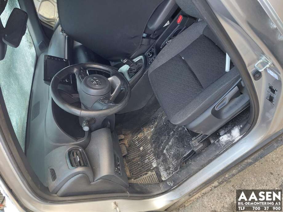 Toyota Yaris Cross (SUV) 2021-->> , Motorkode: M15A-FXE|1NM|1MM, Girkassekode: 