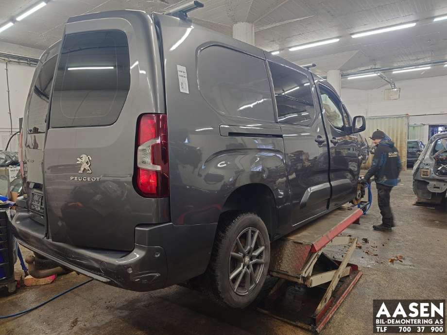 Peugeot Partner 2019-->> (Type III) , Motorkode: YHZ, Girkassekode: 