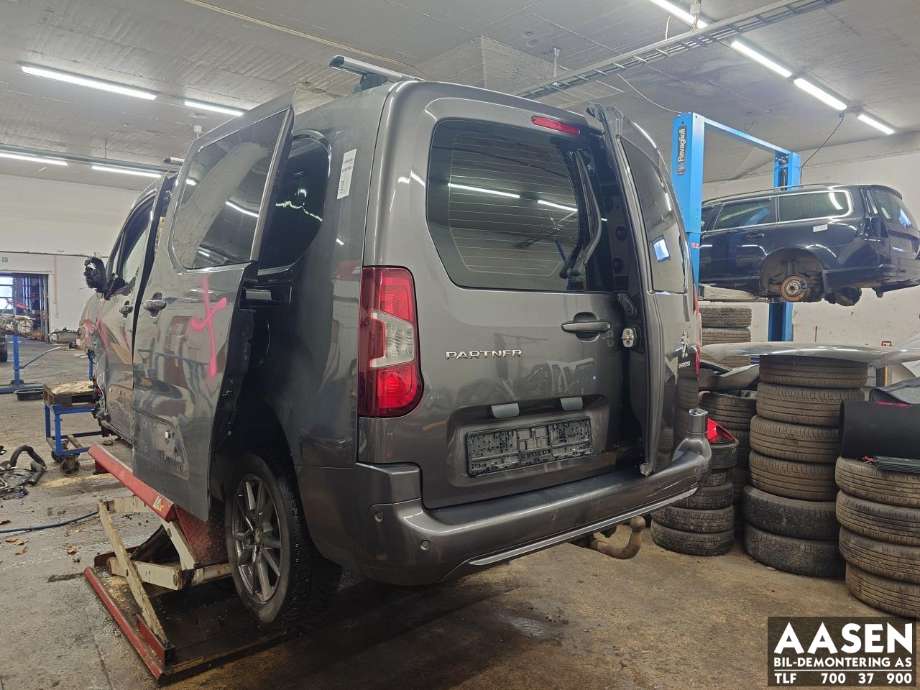 Peugeot Partner 2019-->> (Type III) , Motorkode: YHZ, Girkassekode: 