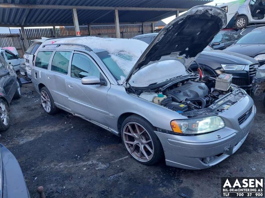 Volvo V70 2000-2004 (Type II, Fase 1) , Motorkode: 6901052, Girkassekode: 