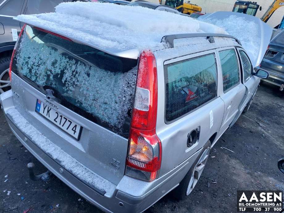 Volvo V70 2000-2004 (Type II, Fase 1) , Motorkode: 6901052, Girkassekode: 