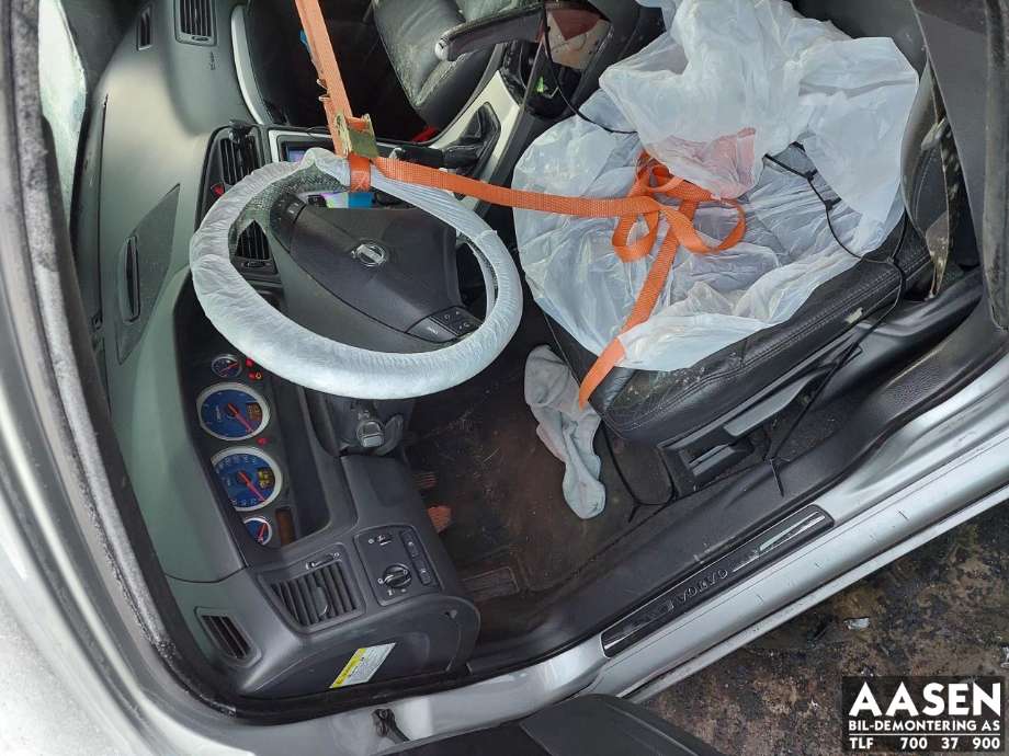 Volvo V70 2000-2004 (Type II, Fase 1) , Motorkode: 6901052, Girkassekode: 