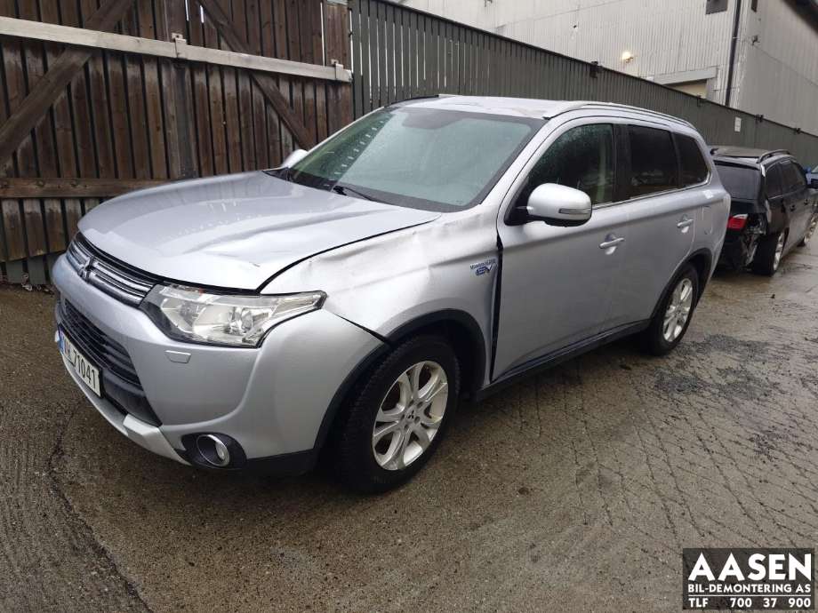Mitsubishi Outlander 2012-2015 (Type III, Fase 1) , Motorkode: 4B11|S61, Girkassekode: 