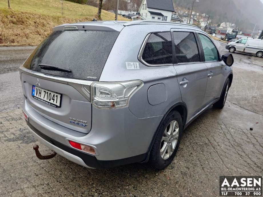Mitsubishi Outlander 2012-2015 (Type III, Fase 1) , Motorkode: 4B11|S61, Girkassekode: 