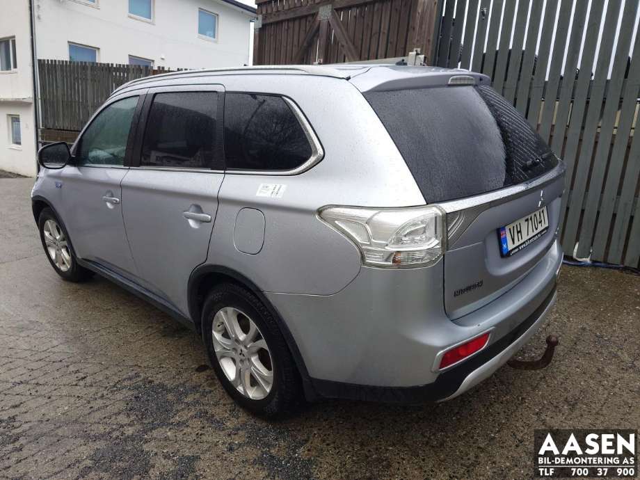 Mitsubishi Outlander 2012-2015 (Type III, Fase 1) , Motorkode: 4B11|S61, Girkassekode: 