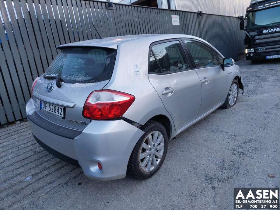 Toyota Auris 2010-2012 (Type I, Fase 2) , Motorkode: 2ZR-FXE, Girkassekode: 