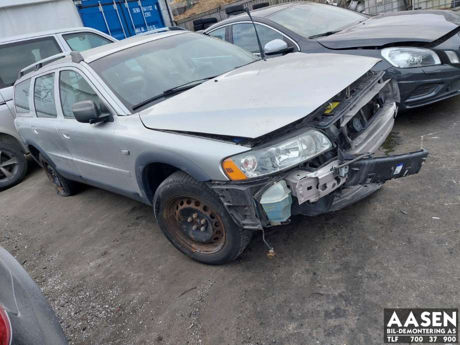 Volvo XC70 2001-2004 (Type I, Fase 1) , Motorkode: 6901209, Girkassekode: 30681188