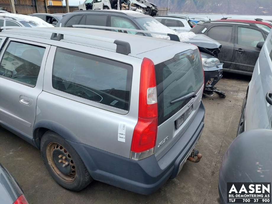 Volvo XC70 2001-2004 (Type I, Fase 1) , Motorkode: 6901209, Girkassekode: 30681188