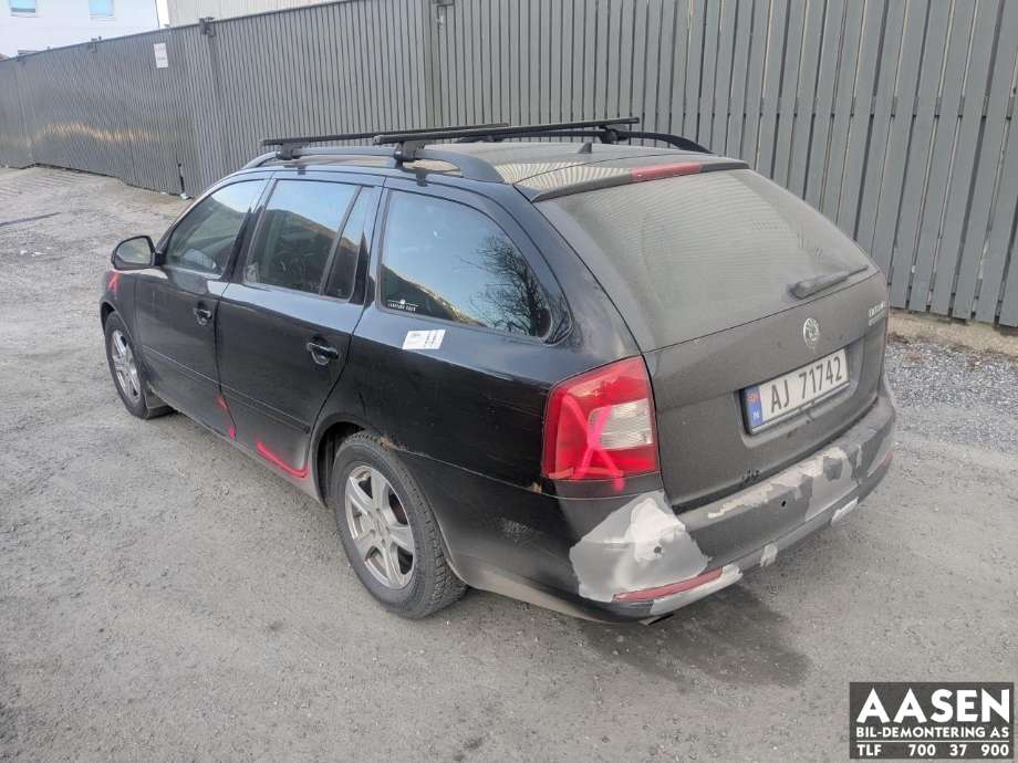 Škoda Octavia 2009-2013 (Type II, Fase 2) delebil , Motorkode: CAY, Girkassekode: