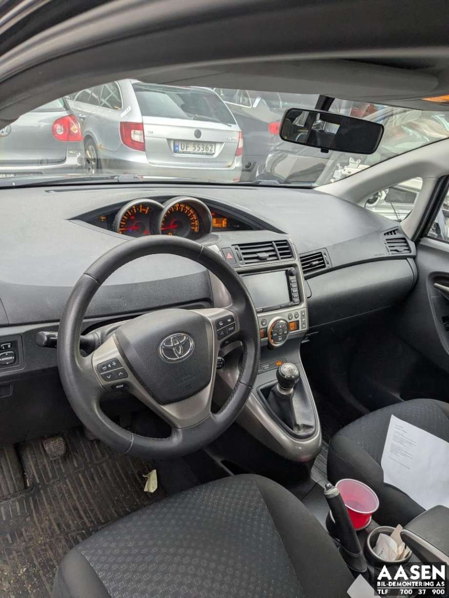 Toyota Verso 2009-2016 (Type III) , Motorkode: 1AD-FTV, Girkassekode: 