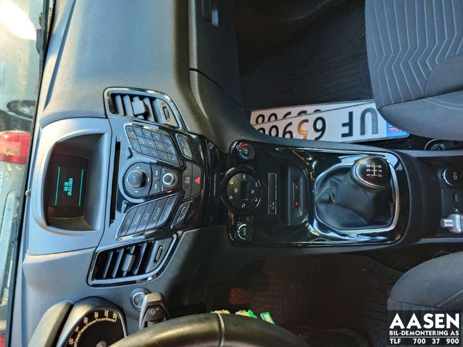 Ford Fiesta 2013-2017 (Type VI, Fase 2) , Motorkode: SFJA, Girkassekode: 