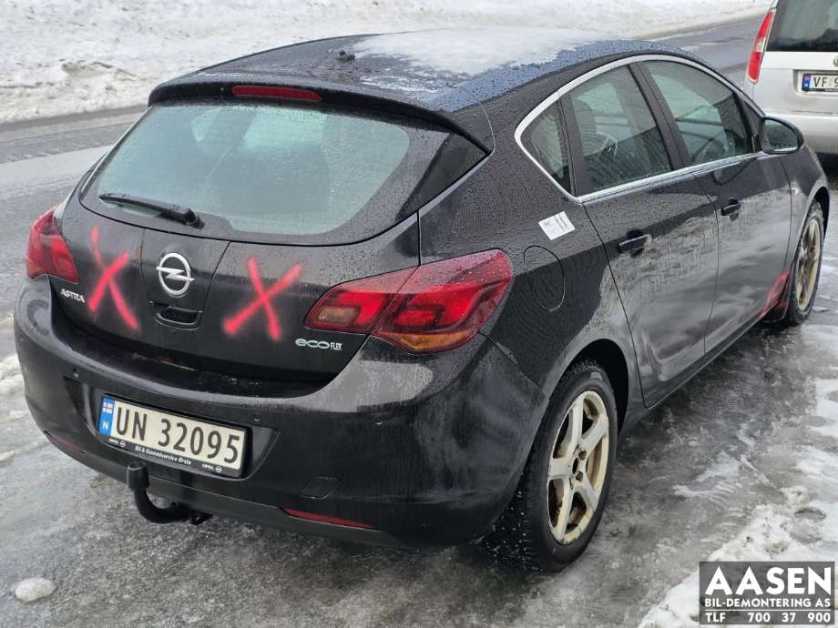 Opel Astra J 2010-2015 , Motorkode: A13DTE, Girkassekode: 