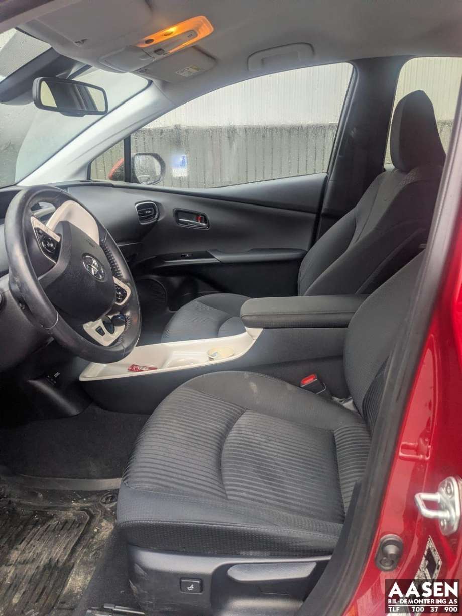 Toyota Prius 2016-2023 (Type IV) (combi) (combi), Motorkode: 2ZR-FXE, Girkassekode: 