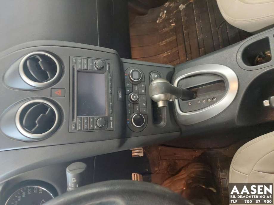 Nissan Qashqai 2010-2014 (Type I, Fase 2) , Motorkode: HR16DE, Girkassekode: M-CTV