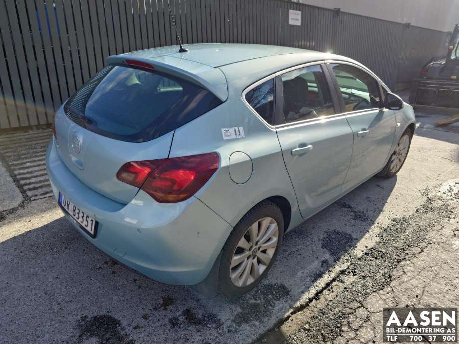 Opel Astra J 2010-2015 delebil , Motorkode: A16XER, Girkassekode: 