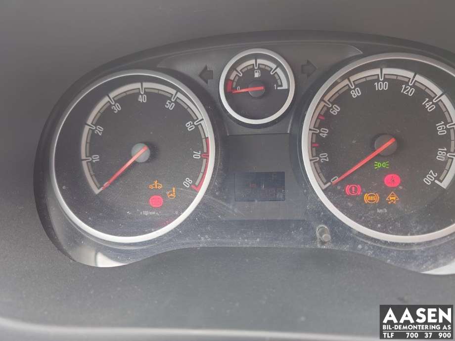Opel Corsa D 2006-2014 , Motorkode: LB4, Girkassekode: 