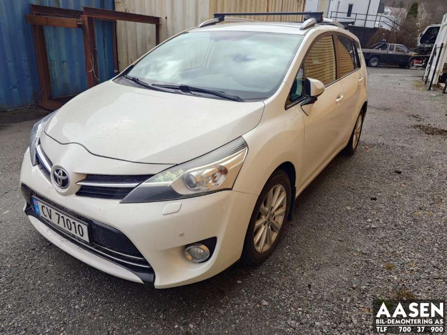 Toyota Verso, 2009-2016 (Type III)  delebil , Motorkode: 1AD-FTV
