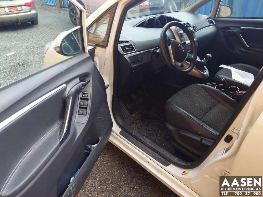 Toyota Verso 2009-2016 (Type III) , Motorkode: 1AD-FTV, Girkassekode: 