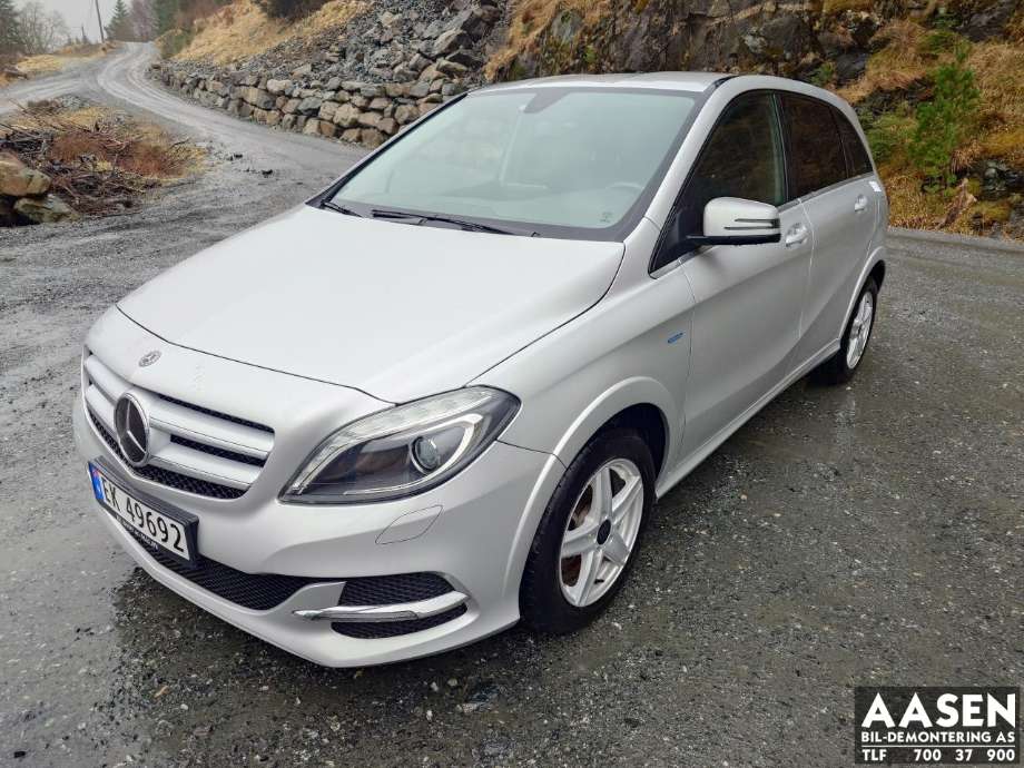 Mercedes B-Klasse, electric drive, 2014-2018 (W242) (W242) delebil , Motorkode: EM0004