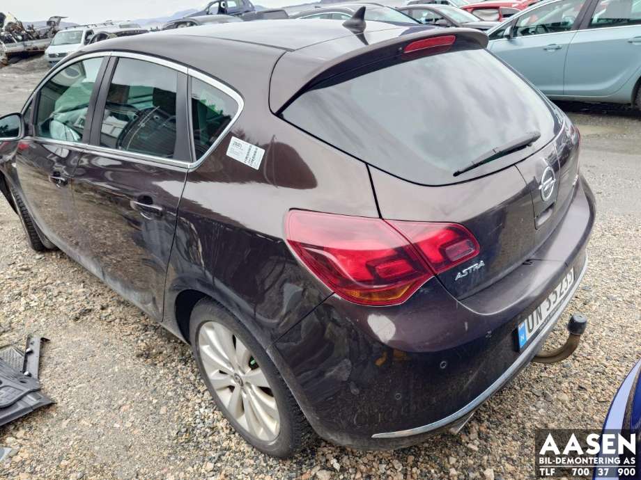 Opel Astra J 2010-2015 delebil , Motorkode: A14NET/ LUJ, Girkassekode: MH8
