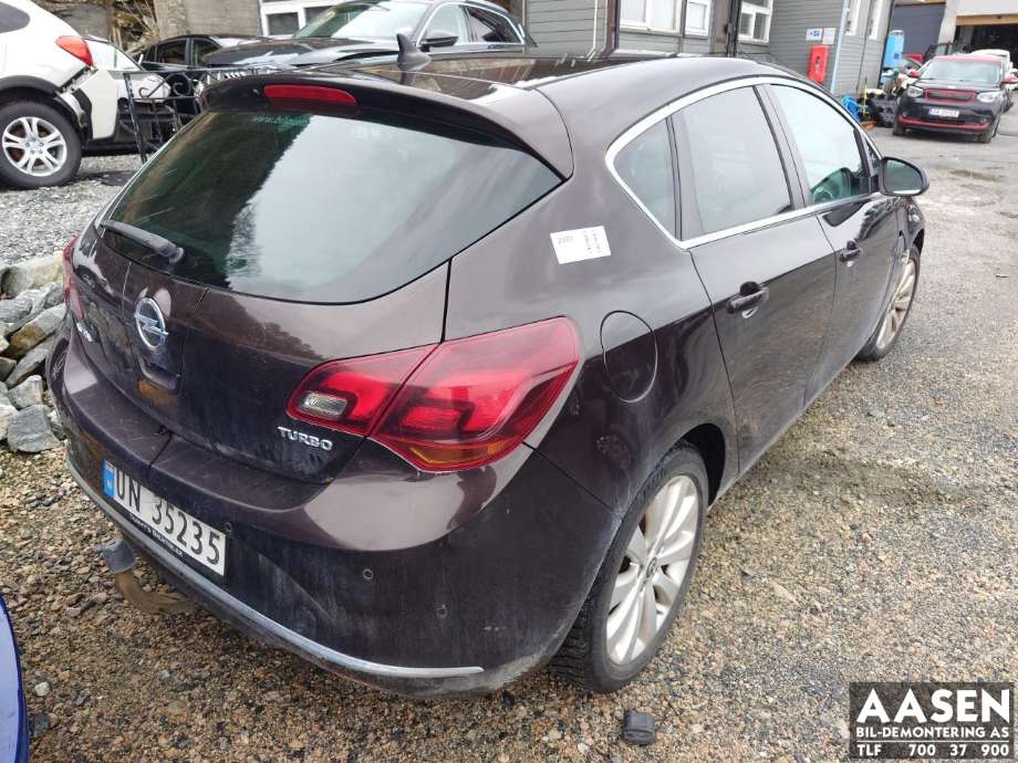 Opel Astra J 2010-2015 delebil , Motorkode: A14NET/ LUJ, Girkassekode: MH8