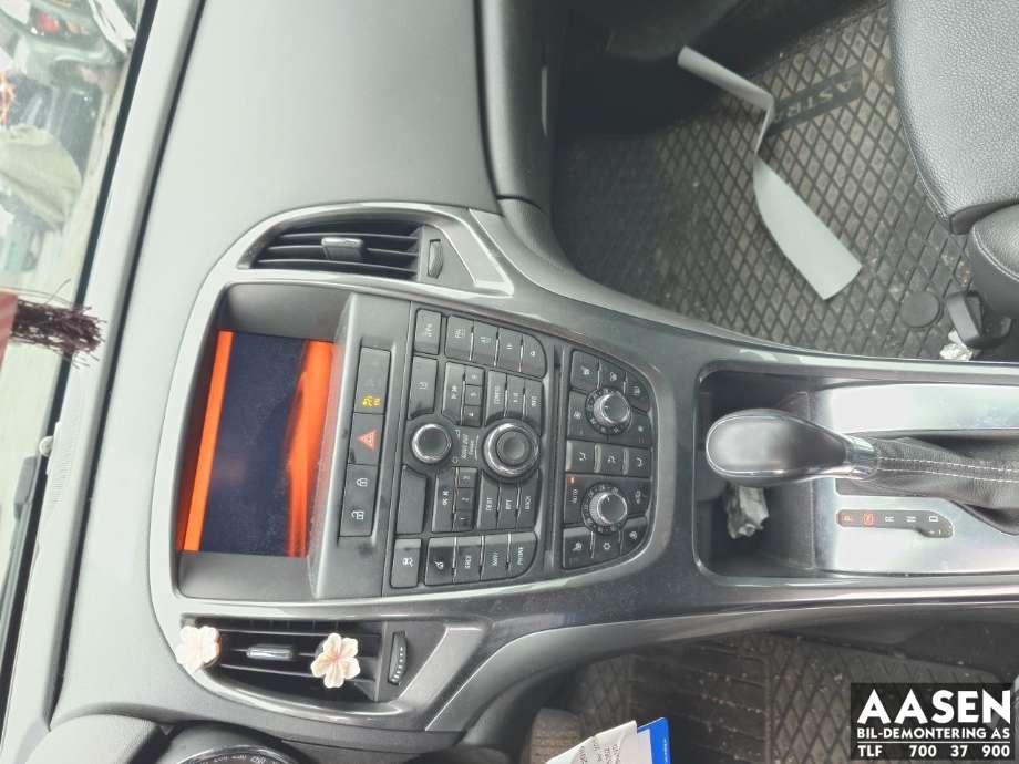 Opel Astra J 2010-2015 delebil , Motorkode: A14NET/ LUJ, Girkassekode: MH8