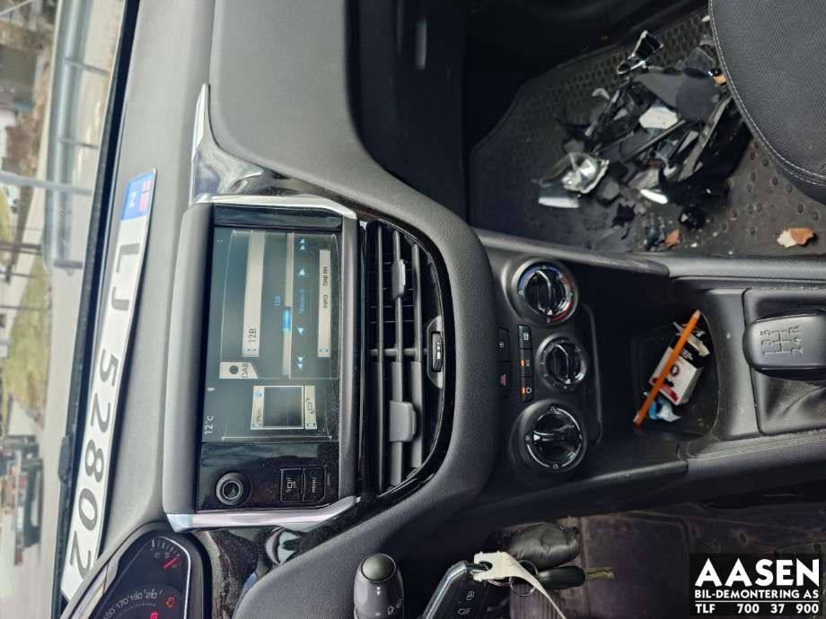 Peugeot 208 2012-2019 (Type I) , Motorkode: HM01, Girkassekode: