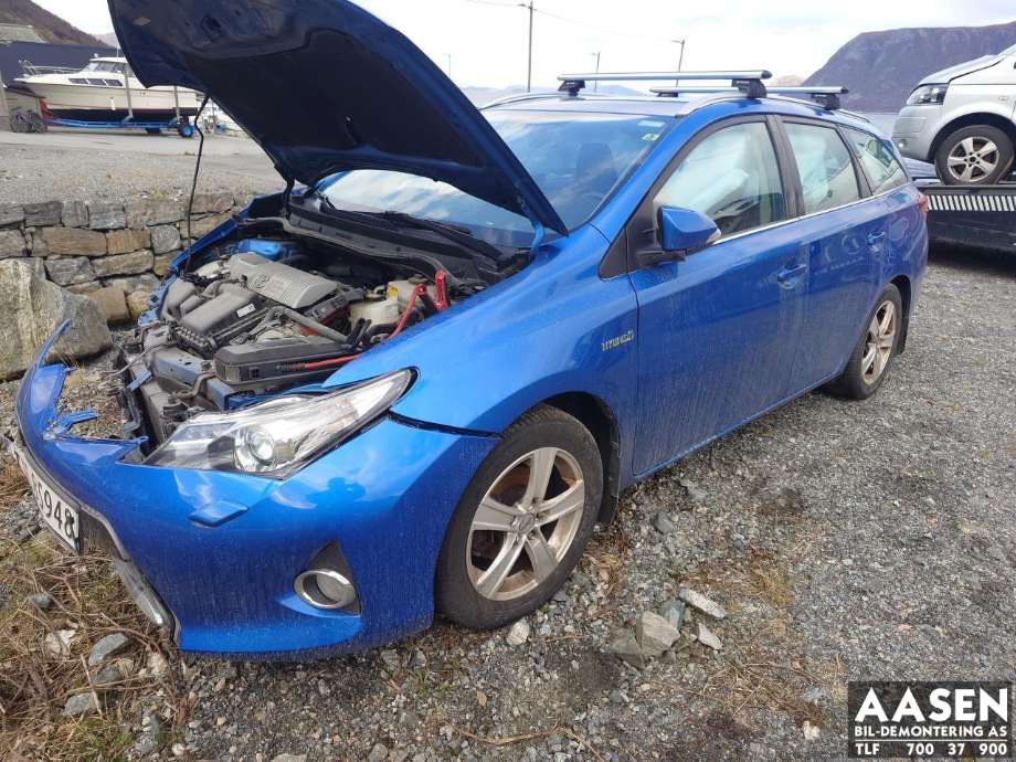 Toyota Auris, 2013-2015 (Type II, Fase 1)  delebil , Motorkode: 2ZR-FXE