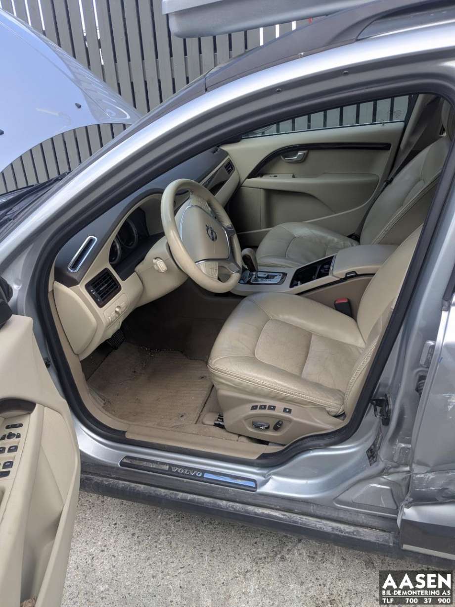 Volvo XC70 2008-2013 (Type II, Fase 1) , Motorkode: D5244T(16), Girkassekode: 