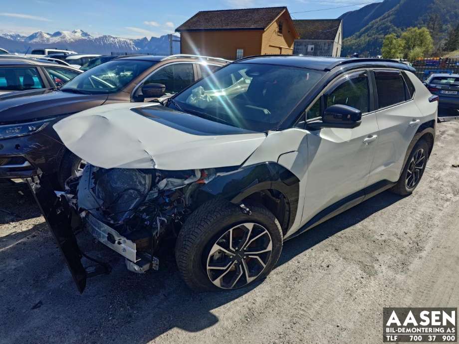 Subaru Solterra, 2022->>  delebil , Motorkode: 2XM/3XM