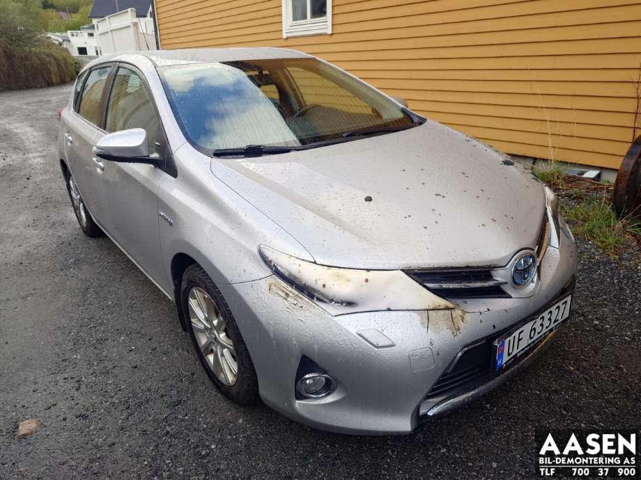 Toyota Auris 2013-2015 (Type II, Fase 1) , Motorkode: 2ZR-FXE, Girkassekode: 