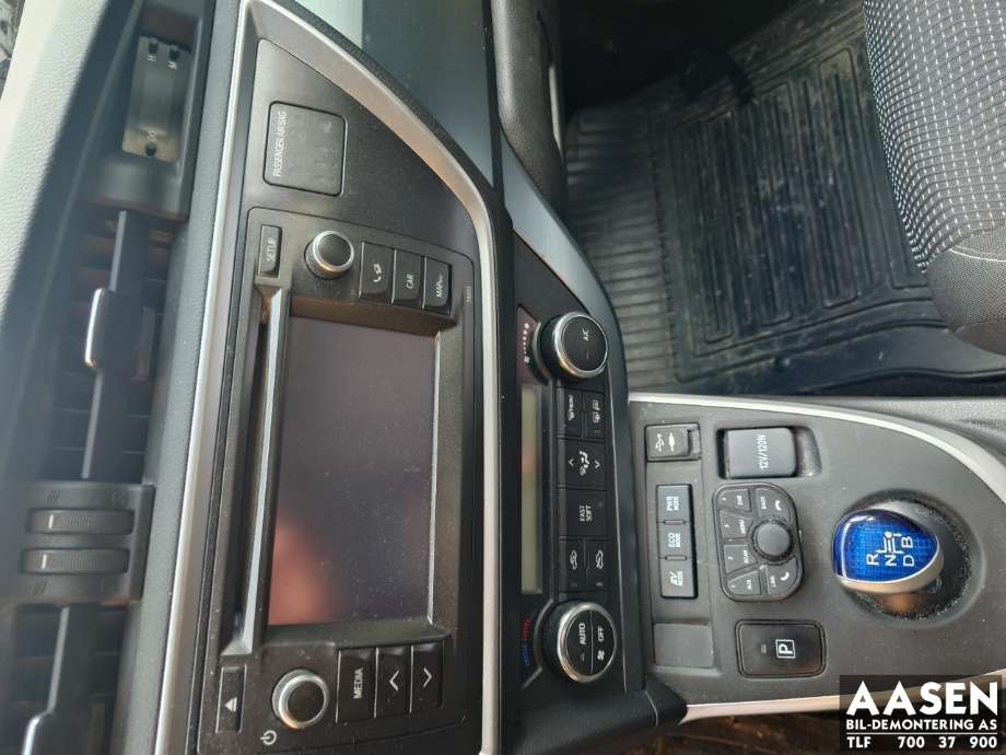 Toyota Auris 2013-2015 (Type II, Fase 1) , Motorkode: 2ZR-FXE, Girkassekode: 